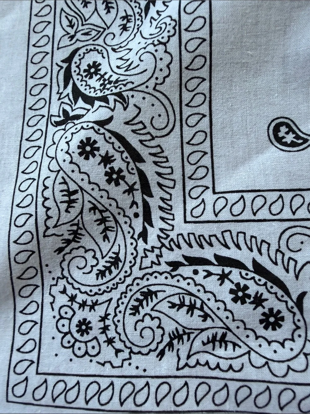 VTG White & Black Paisley Printed Bandana | 100% Cotton | Made in Pakistan Y2K